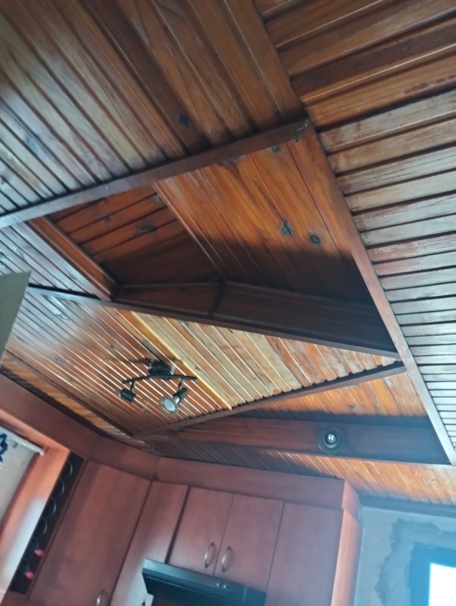 8 Bedroom Property for Sale in Mdantsane Nu 6 Eastern Cape